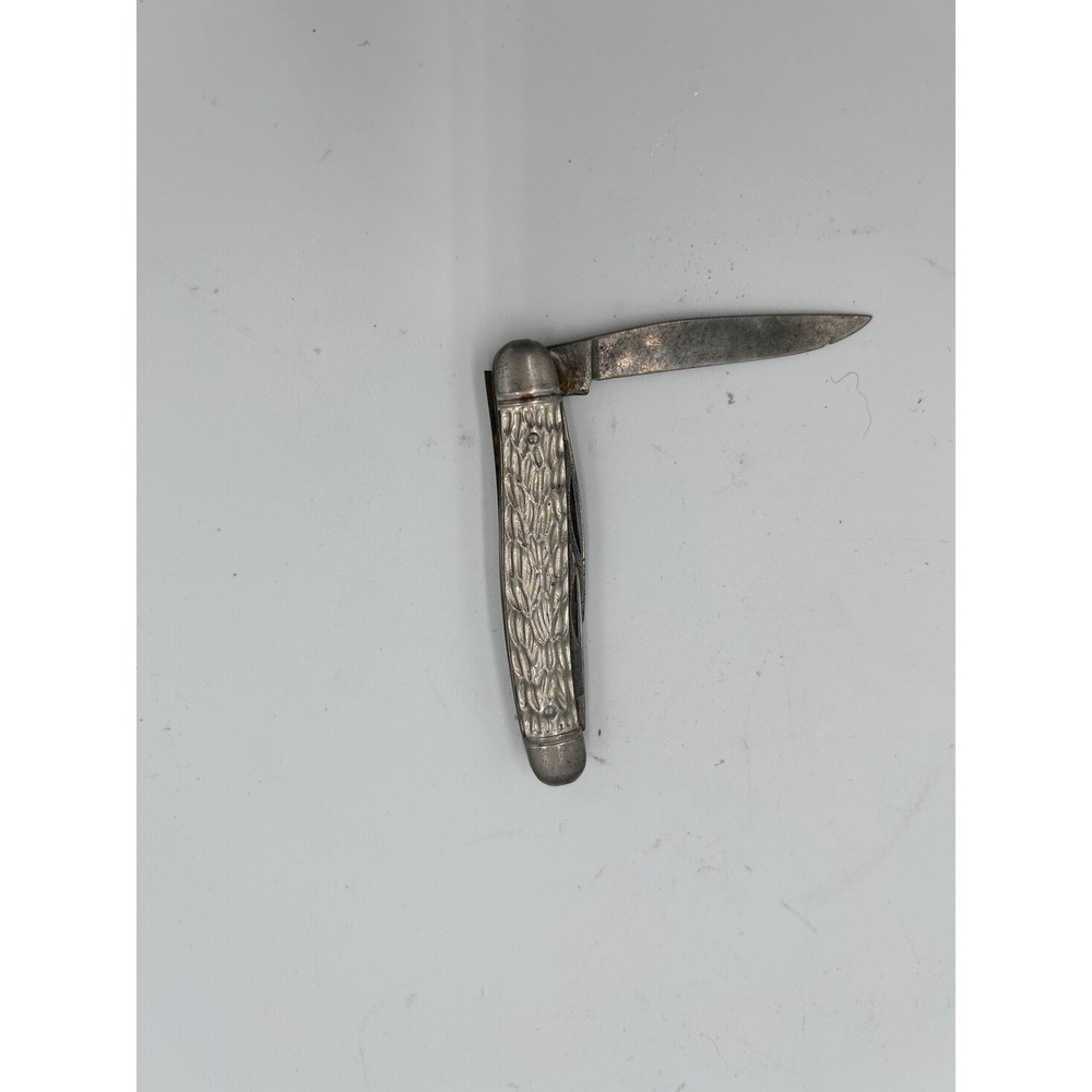 Vintage Imperial 2 Blade Folding Pocket KnifeTextured Metal Shell Handle Antique